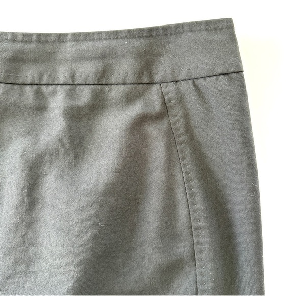 Banana Republic pencil skirt, midi length, in a stretch wool blend - Picture 6 of 14